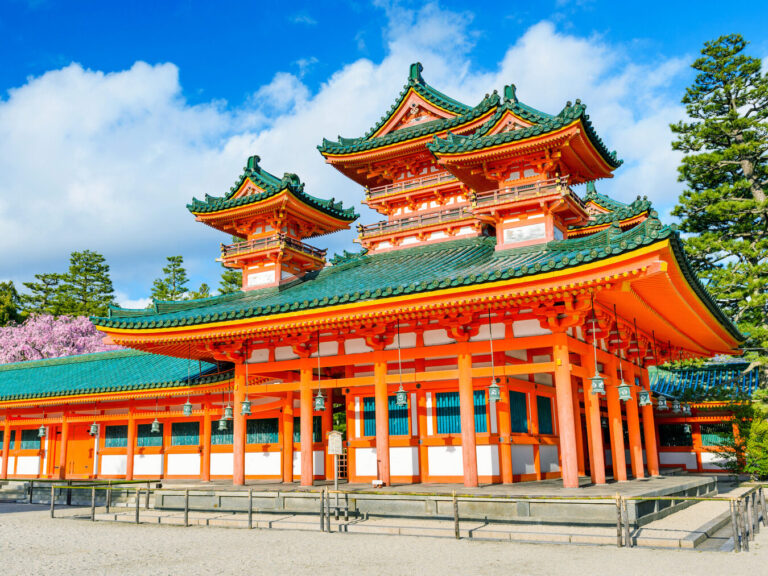 Découvrez les incontournables de Nara : guide de voyage pour explorer le Japon