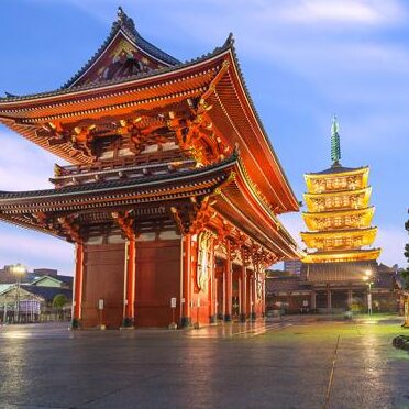 Explorez le Japon autrement : Découvrez les meilleurs trains touristiques du pays!