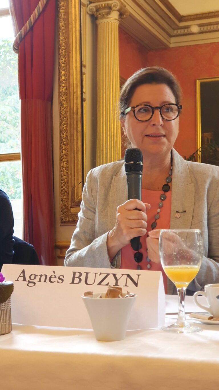 SMAP : Le groupe emblématique d’idoles japonais contraint au pardon après sa séparation